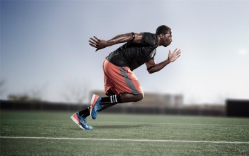 中国竞彩网首页官方_汉密尔顿跨界盛赞足球巨星，钟爱桑巴双星 叹服梅西绝世技艺